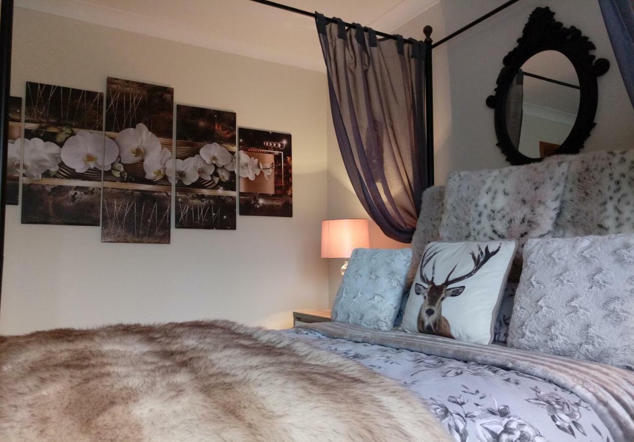 One Strathview B&B ฟอร์ฟาร์ ภายนอก รูปภาพ
