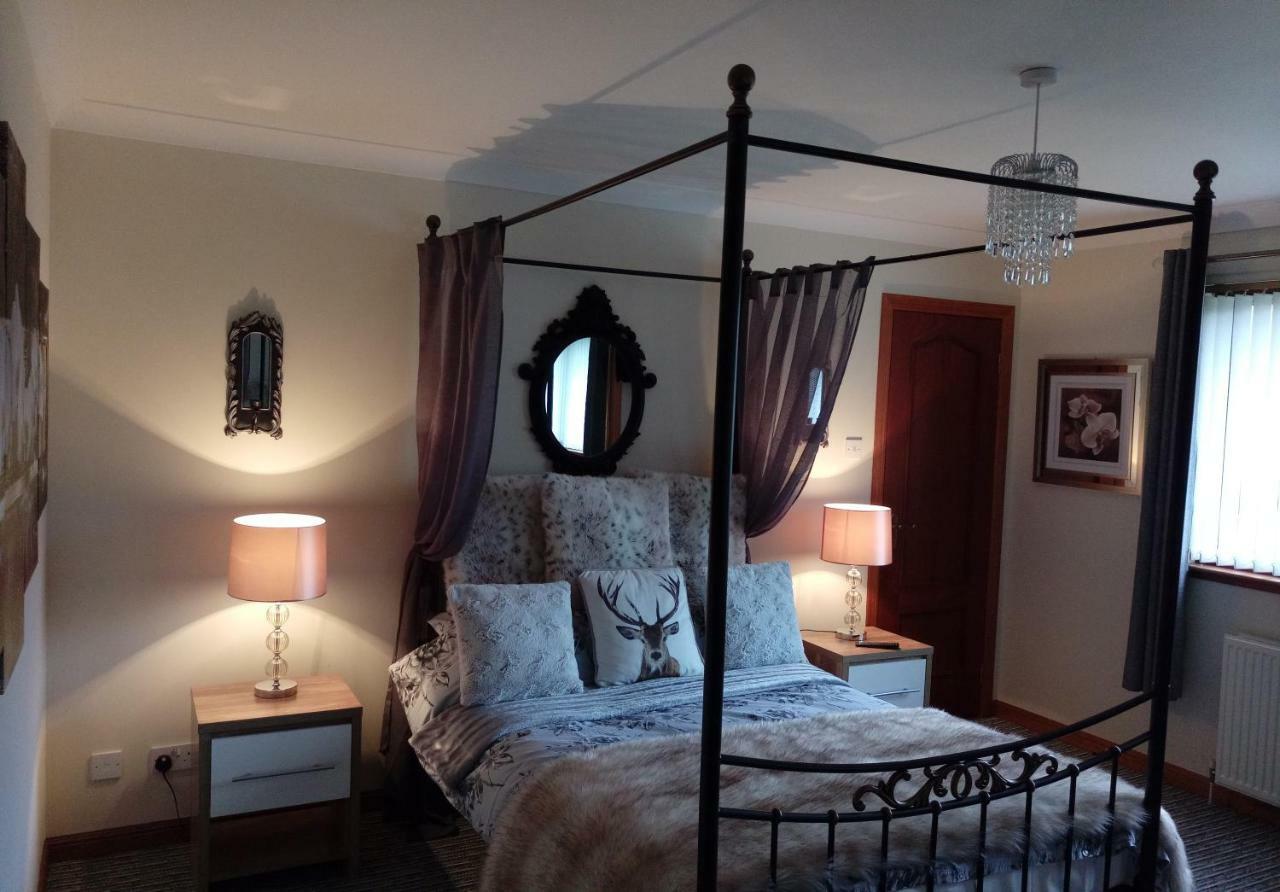 One Strathview B&B ฟอร์ฟาร์ ภายนอก รูปภาพ